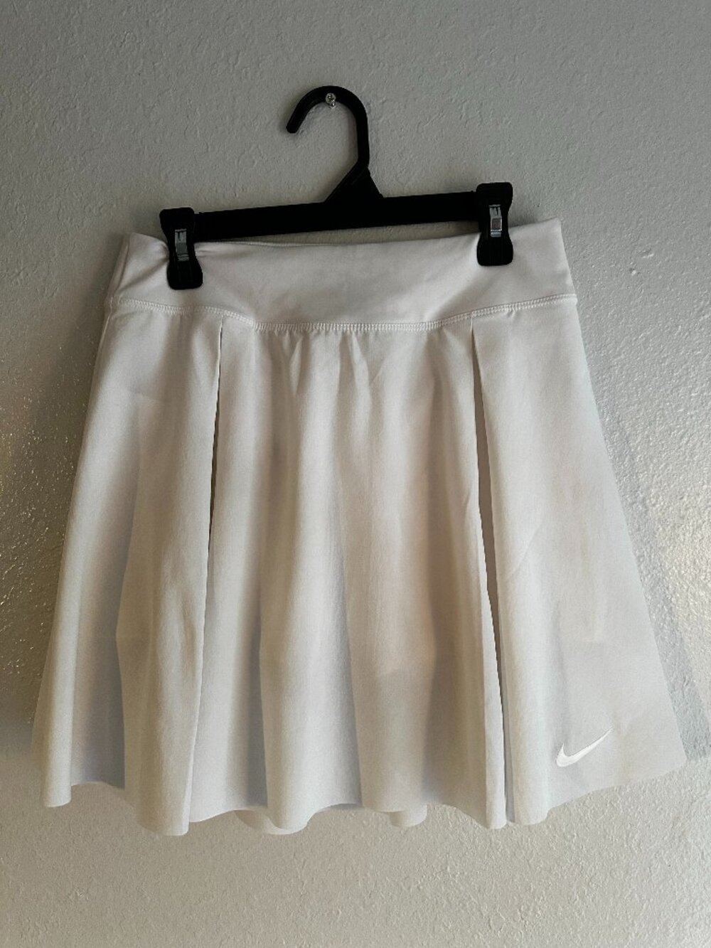 Nike Dri-FIT White Pleated Tennis Skort